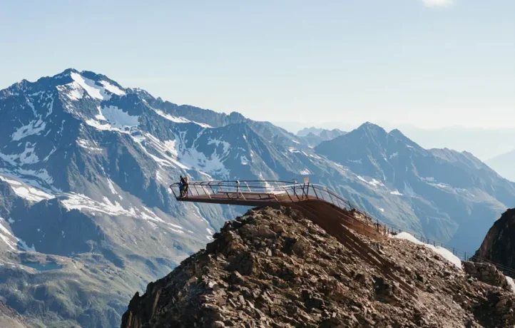Gipfelplattform_Top_of_Tyrol_-c-_Andre_Schoenherr